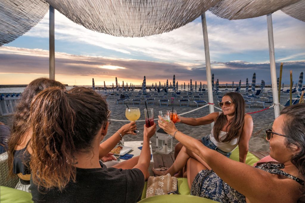 Aperitivo al tramonto seasons
