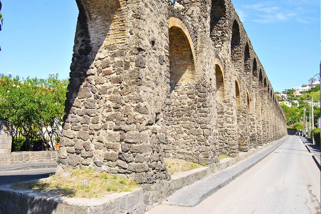acquedotto dei pilastri ischia2