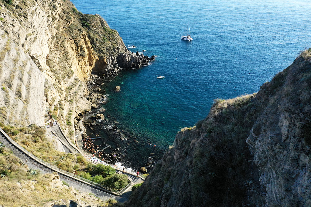 Baia di Sorgeto, Forio