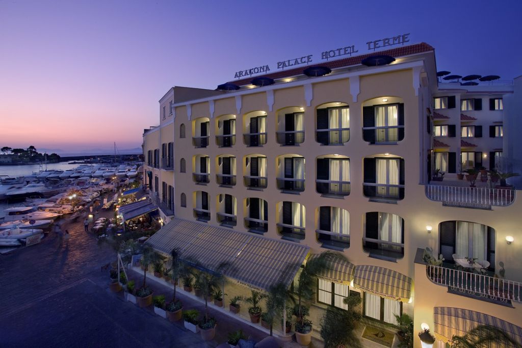 hotel aperti a Ischia Novembre 2017 - Aragona Palace