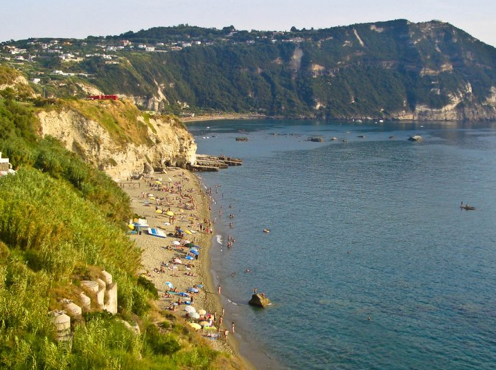 Cava dell'Isola, Forio